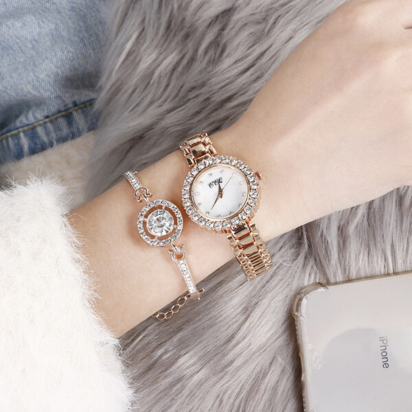 Costume de montre-bracelet en diamant pour femmes