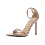Chaussure à talon pointu pour femmes